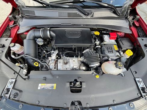 Used 2025 Jeep Compass Limited image 34