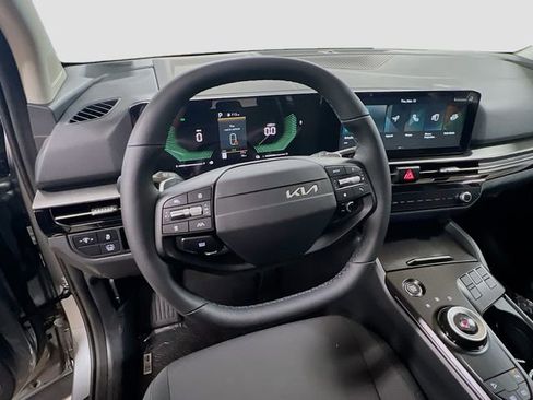 New 2026 Kia Sportage LX image 11