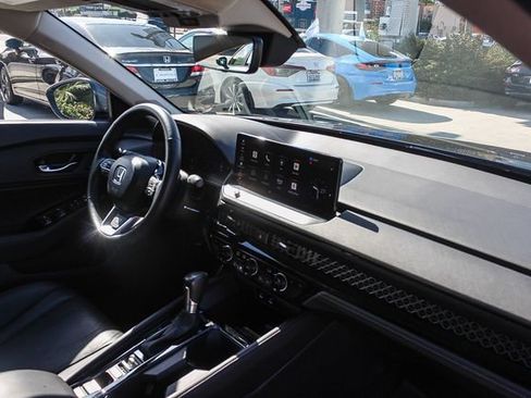 Used 2025 Honda Accord Touring image 23