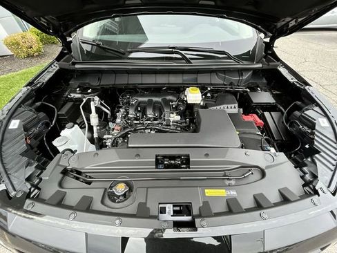 New 2026 Nissan Pathfinder SL AWD/4WD image 10