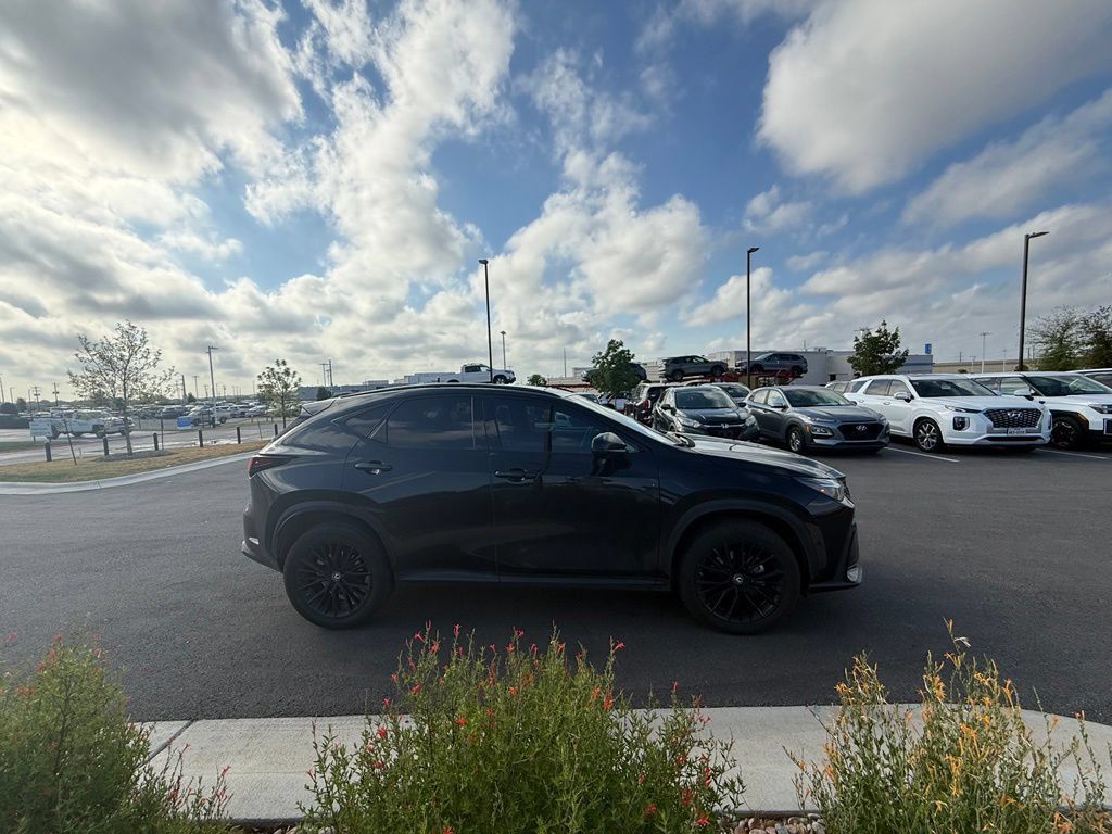 Used 2022 Lexus NX 350h AWD w/ Vision Package image 5