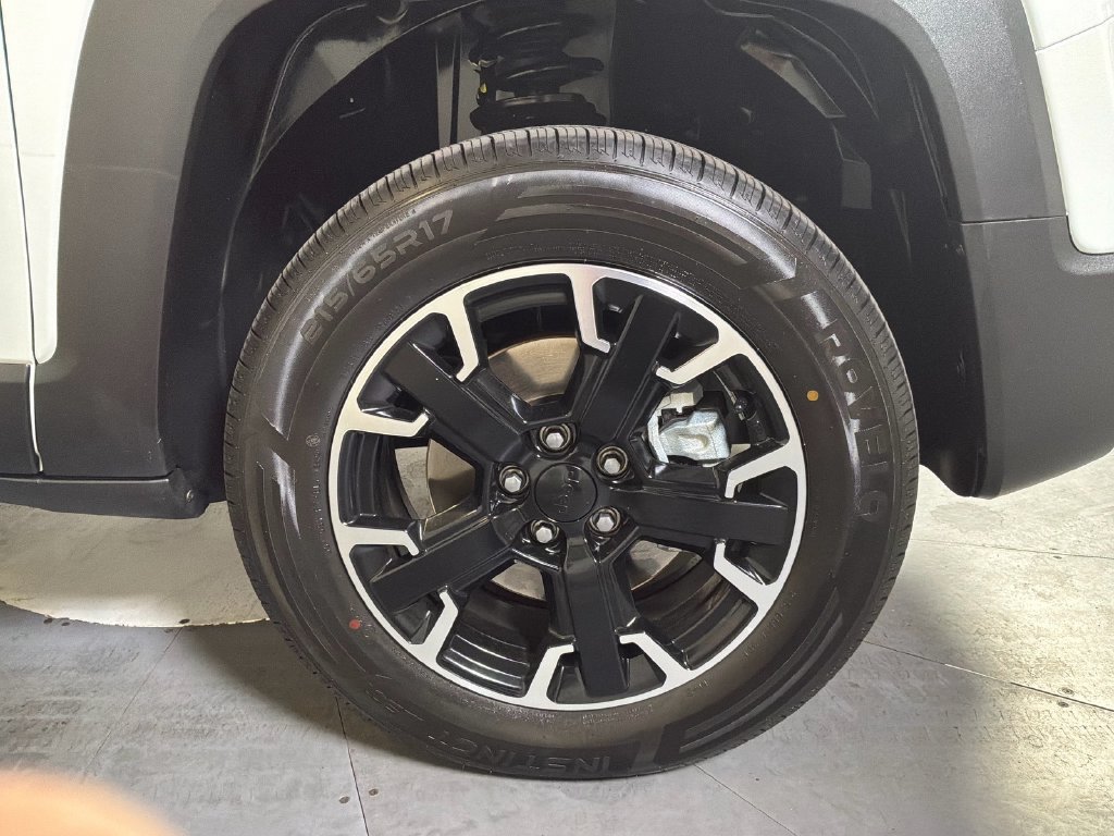 Certified 2023 Jeep Renegade Trailhawk AWD/4WD image 12