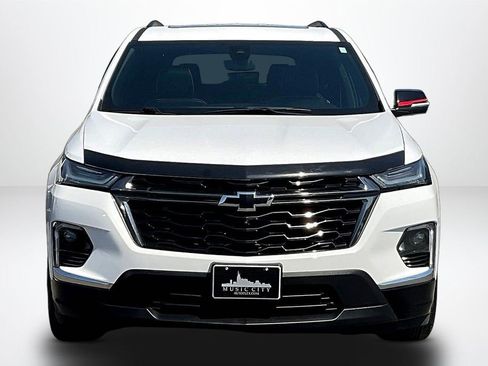Used 2023 Chevrolet Traverse Premier w/ Redline Edition AWD/4WD image 2