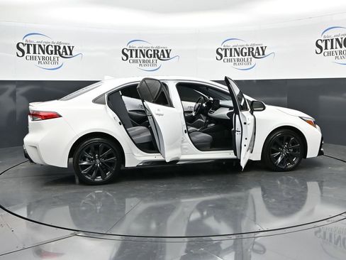 Used 2025 Toyota Corolla SE FWD image 36