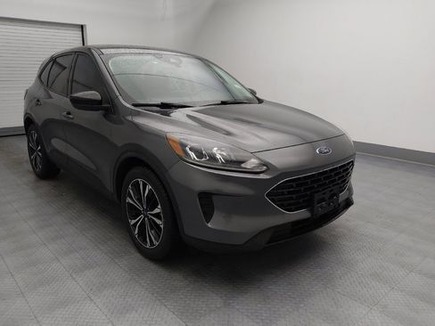 Used 2021 Ford Escape SE w/ SE Sport Appearance Package image 13