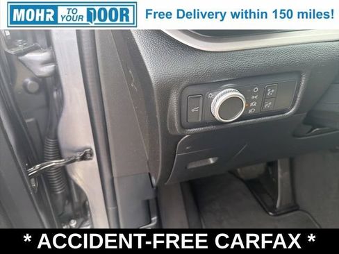 Used 2022 Ford Explorer XLT RWD image 14