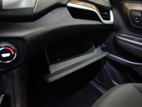 Used 2021 GMC Terrain SLE w/ LPO, Floor Liner Package FWD image 29