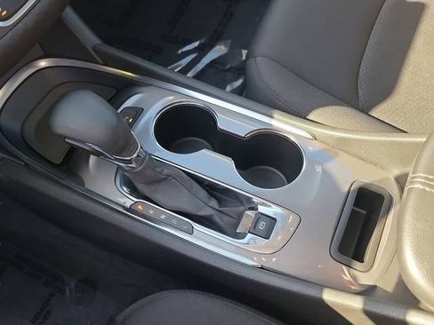 Used 2025 Chevrolet Malibu LT image 34