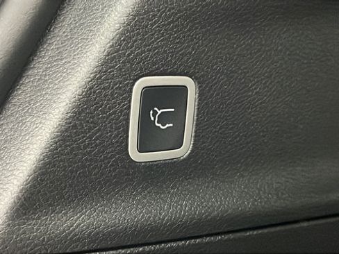 New 2026 Chrysler Voyager LX FWD image 29