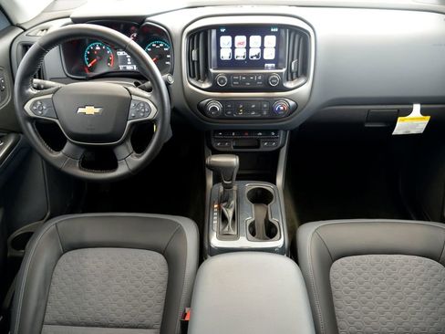 Used 2015 Chevrolet Colorado Z71 image 17