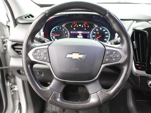 Used 2020 Chevrolet Traverse LT FWD image 23