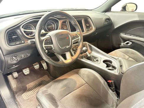 Used 2017 Dodge Challenger R/T Scat Pack w/ Dynamics Package image 11