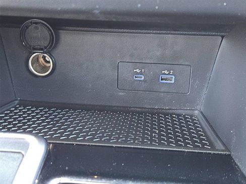 Used 2022 Nissan Pathfinder SV FWD image 35