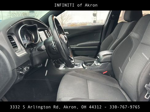 Used 2017 Dodge Charger R/T image 30