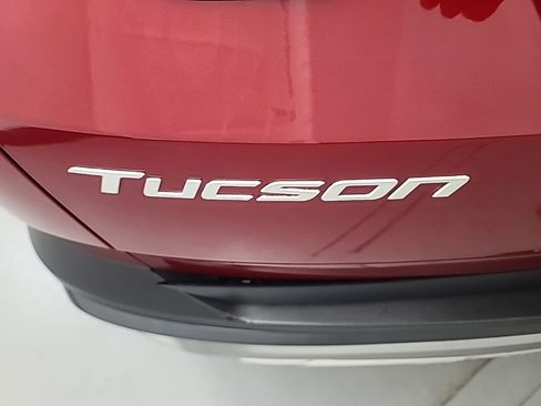 Used 2025 Hyundai Tucson SEL AWD/4WD image 11