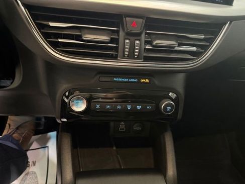 Used 2024 Ford Escape Platinum AWD/4WD image 22