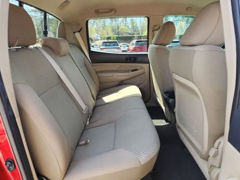 Used 2013 Toyota Tacoma PreRunner w/ SR5 Pkg image 15