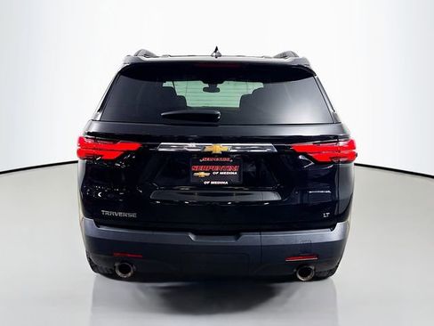 Used 2023 Chevrolet Traverse LT image 7