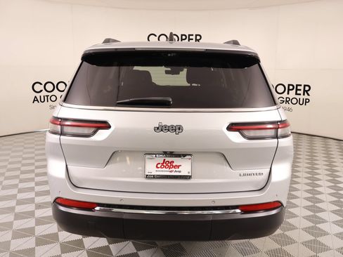 Used 2023 Jeep Grand Cherokee L Limited w/ Luxury Tech Group II RWD image 24