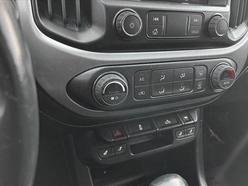 Used 2022 GMC Canyon Elevation w/ Elevation Premium Package AWD/4WD image 15
