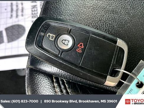 Used 2020 Ford Ranger Lariat w/ Technology Package image 9