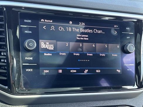 Used 2022 Volkswagen Atlas Cross Sport SEL R-Line image 33