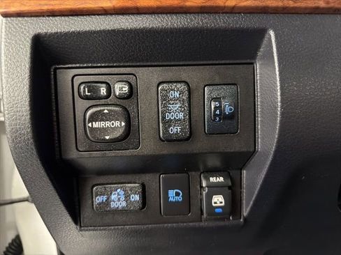 Used 2018 Toyota Tundra 1794 Edition image 27