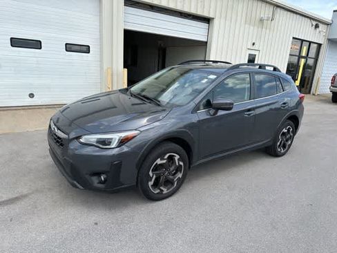 Used 2023 Subaru Crosstrek 2.5i Limited w/ Moonroof Package AWD/4WD image 14