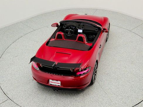 Used 2021 Porsche 718 Boxster S RWD image 27