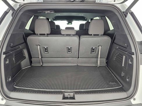 New 2026 GMC Acadia Elevation w/ LPO, Floor Liner Package image 15