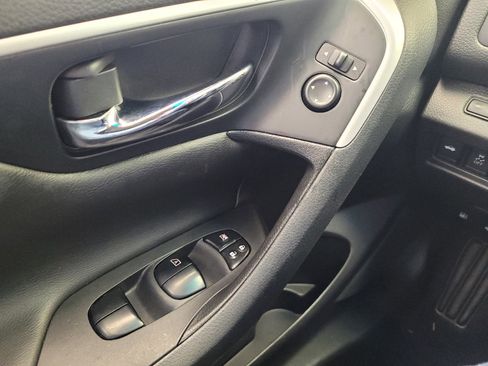 Used 2018 Nissan Altima 2.5 SR image 27