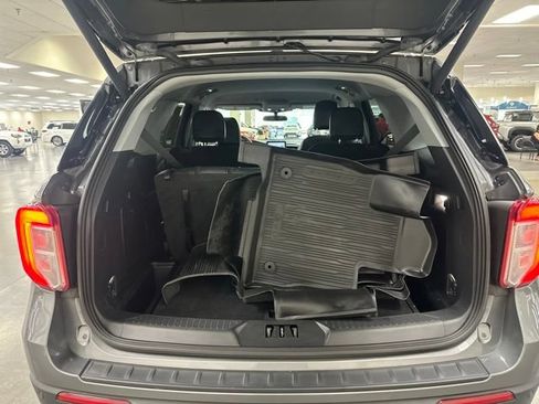 Used 2023 Ford Explorer XLT w/ Equipment Group 202A AWD/4WD image 21