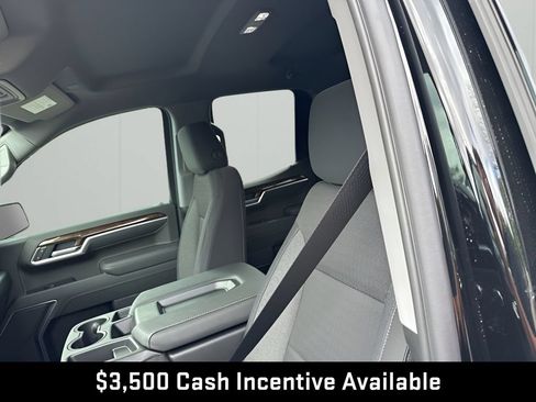New 2026 GMC Sierra 1500 SLE w/ Preferred Package RWD image 33