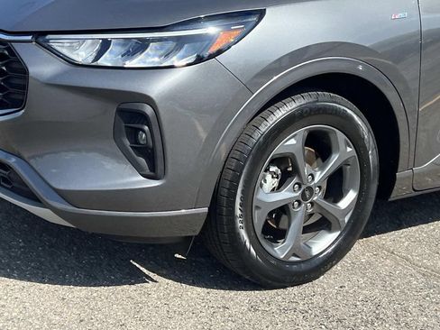 Used 2023 Ford Escape ST-Line Select AWD/4WD image 8