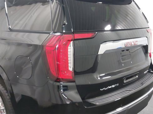 Used 2023 GMC Yukon SLT image 78