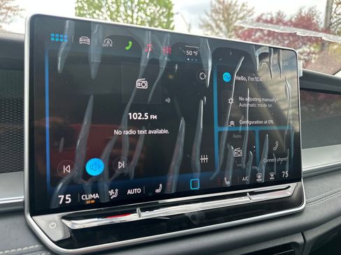 New 2026 Volkswagen Tiguan SE AWD/4WD image 9