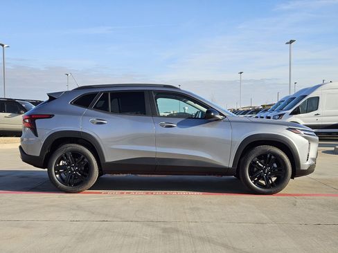 New 2026 Chevrolet Trax ACTIV w/ Sunroof Package image 7