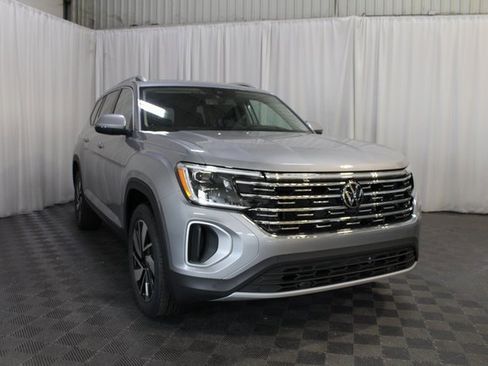 New 2025 Volkswagen Atlas SEL image 32