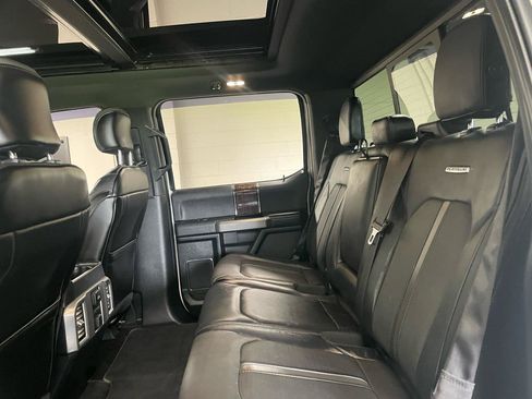 Used 2015 Ford F150 Platinum image 12