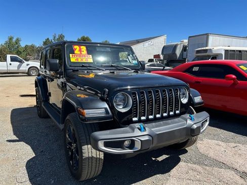 Used 2023 Jeep Wrangler Unlimited Sahara AWD/4WD image 6