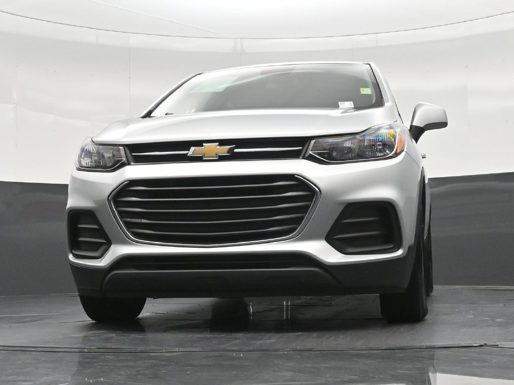 Used 2020 Chevrolet Trax LS FWD image 30