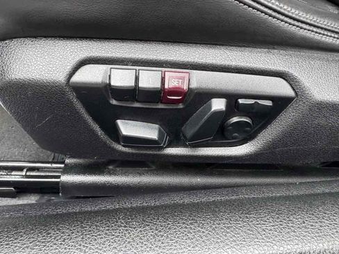 Used 2015 BMW M4 Coupe RWD image 29