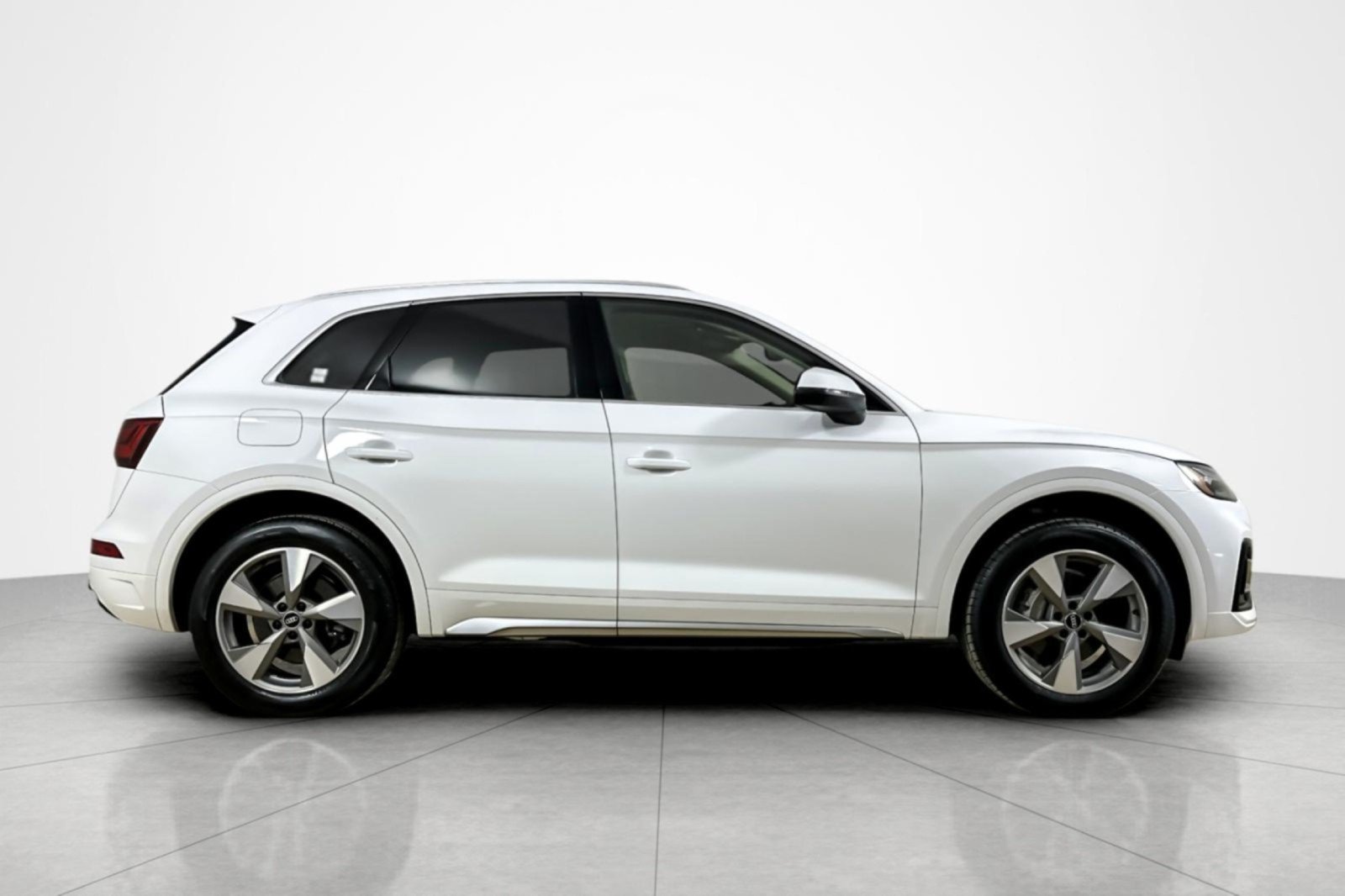 Used 2023 Audi Q5 2.0T Premium AWD/4WD image 6