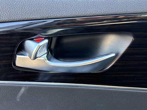 Certified 2020 Kia Sorento LX image 9