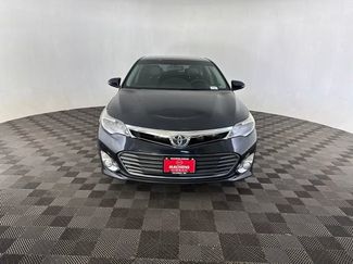 Used 2015 Toyota Avalon Limited FWD video 2