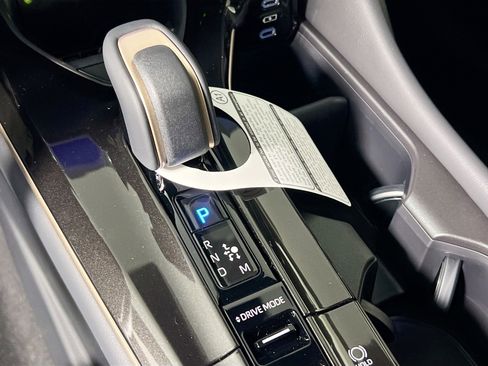 New 2026 Toyota Crown Platinum AWD/4WD image 25