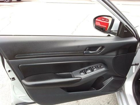 Used 2023 Nissan Altima 2.5 S image 18