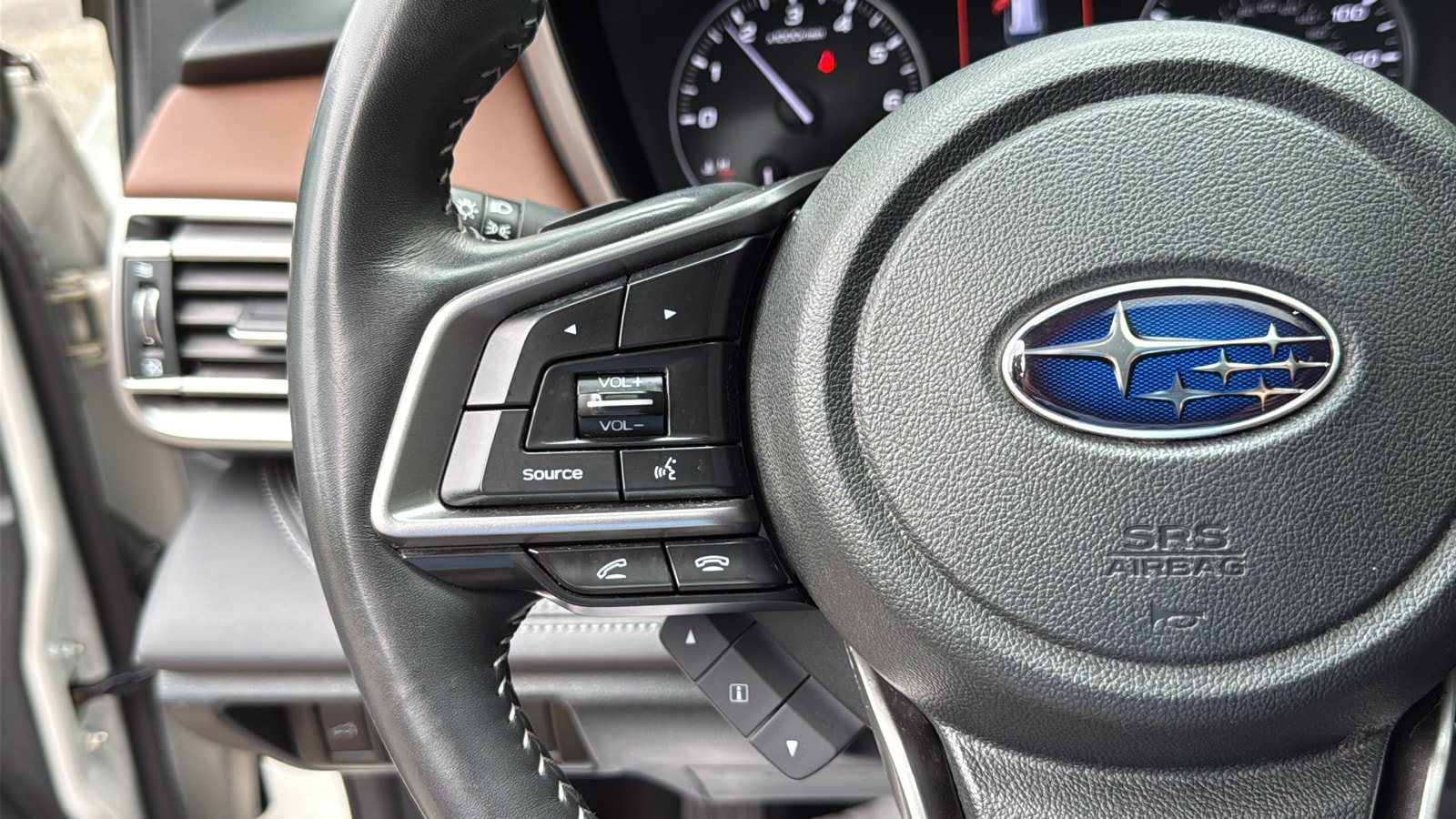Used 2022 Subaru Outback Touring AWD/4WD image 14