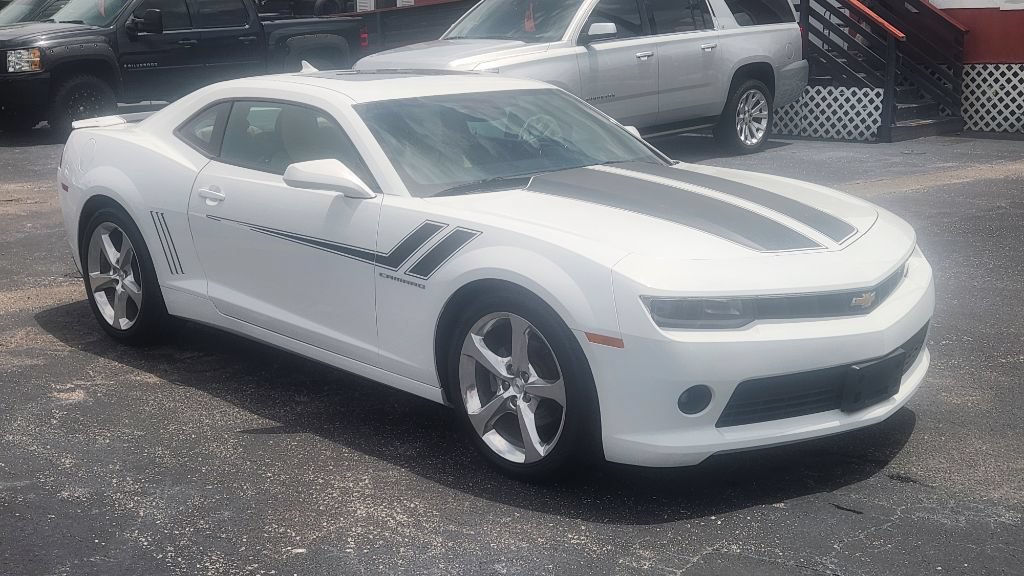 Used 2014 Chevrolet Camaro LT w/ RS Package RWD image 8