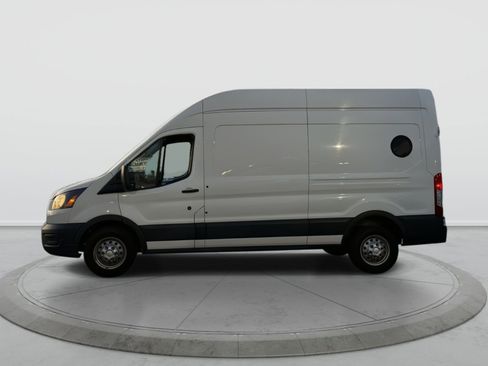 Used 2022 Ford Transit 250 Base image 4